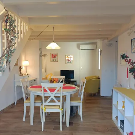 Citronnelle Grande Maison 2 Avec Jardin Proche - Clim - Wifi 펜션 생시프리앙